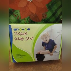 Foldable Potty Seat - Green and Blue